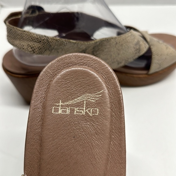 Dansko Jacinda Slingback Crossover Sandals Shoes Snake Print Tan Brown EU 40 10 - Picture 7 of 11